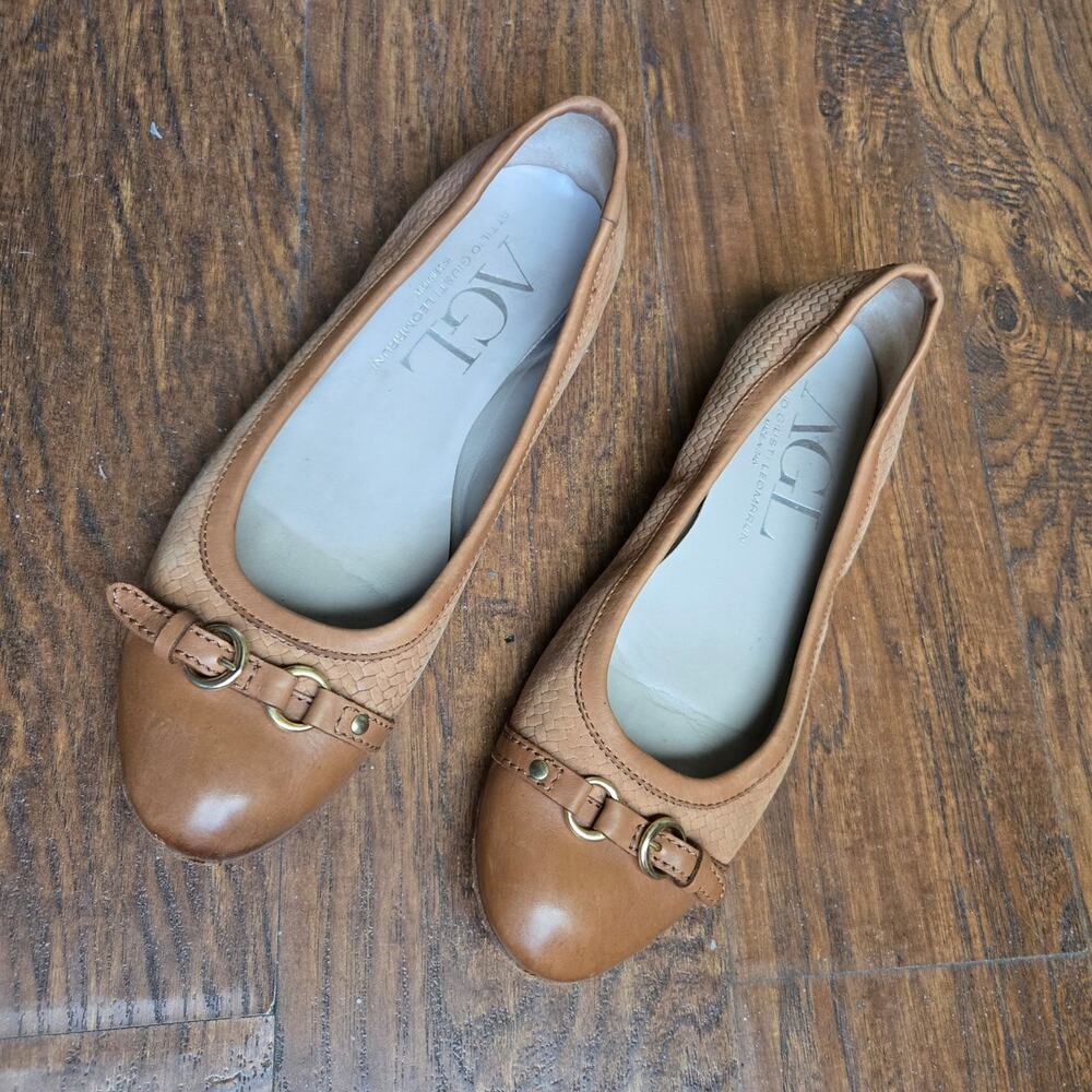 AGL ATTILIO GUISTI LEOMBRUNI sz 39 US 8.5 Women's Beige Tan Woven Ballet Flats